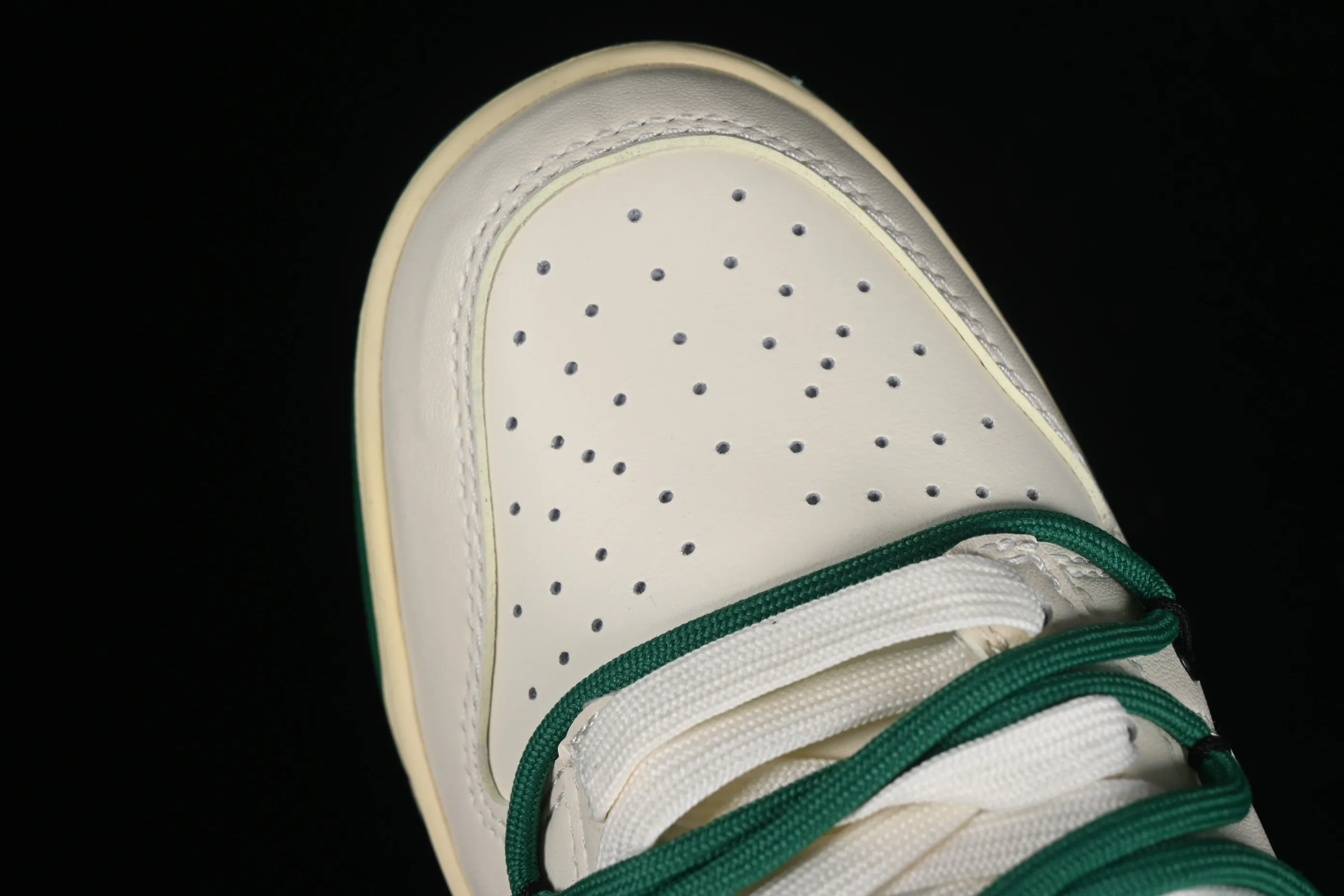 All Categories Nk SB Dunk Series Nk SB Dunk Low Low-top sneakers Nk Dunk Low Sanxingdui 2.0 Retro deconstruction style Old label SB strap low-top casual sneakers DD1503-112